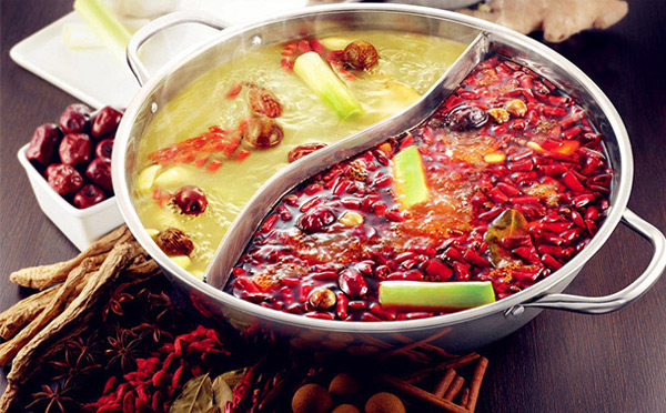 加盟火鍋店時(shí)需要注意哪些問題？_餐飲加盟策劃